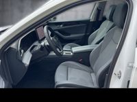 Gebraucht VW Passat Elegance 150 PS (110 kW) 2024 Weiß Kombi