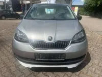 Gebraucht Skoda Citigo Active 60 PS (44 kW) 2018 Tungstensilber Kleinwagen