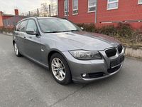 Gebraucht BMW 320 184 PS (135 kW) 2011 Grau Limousine