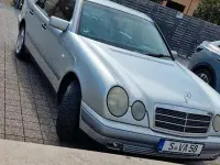 Gebraucht Mercedes E240 170 PS (125 kW) 1998 Silber Limousine