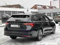 Gebraucht Skoda Octavia Selection 150 PS (110 kW) 2024 Blackmagic perleffekt Kombi