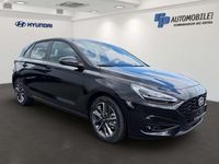Gebraucht Hyundai i30 Advantage 101 PS (74 kW) 2024 Abyss black / mic Kleinwagen