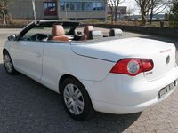 Gebraucht VW Eos Style 122 PS (89 kW) 2009 Weiß Cabrio