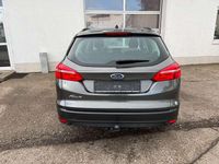 Gebraucht Ford Focus Trend 120 PS (88 kW) 2016 Magneticgrau (metallic) Kombi