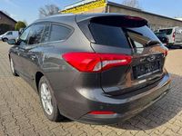 Gebraucht Ford Focus Cool & Connect 120 PS (88 kW) 2020 Grau Kombi
