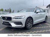 gebraucht Volvo V60 Kombi Momentum*LED*Navi*R-Kam*Leder*Virt.Coc