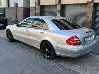 Gebraucht Mercedes E200 Elegance 122 PS (89 kW) 2003 Silber Limousine