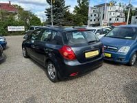 Używany Kia Ceed Attract 109 KM (80 kW) 2009 Szary Hatchback