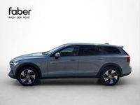 Gebraucht Volvo V60 CC Plus 250 PS (183 kW) 2024 Grau Kombi