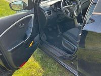 Gebraucht Hyundai i30 101 PS (74 kW) 2016 Schwarz Limousine