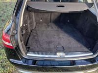 Gebraucht Mercedes C250 204 PS (150 kW) 2015 Schwarz  unilack Kombi