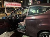 Używany Ford Courier 90 KM (66 kW) 2009 Minivan