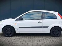 Gebraucht Ford Fiesta 60 PS (44 kW) 2006 Weiß Kleinwagen