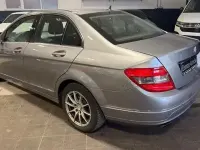 Gebraucht Mercedes C180 156 PS (114 kW) 2009 Palladiumsilber Limousine