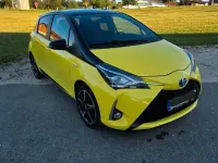 Gebraucht Toyota Yaris Hybrid Style 73 PS (53 kW) 2017 Gelb Kleinwagen