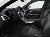 Gebraucht BMW 330e M Sport 292 PS (214 kW) 2025 Weiß Kombi