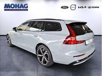 Neu Volvo V60 Plus 349 PS (256 kW) 2026 Grau (vapour grey / metallic) Kombi