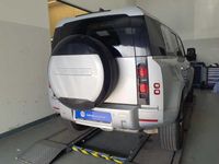Gebraucht Land Rover Defender 249 PS (183 kW) 2024 Silber SUV
