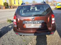 Gebraucht Dacia Duster 115 PS (84 kW) 2016 Braun SUV