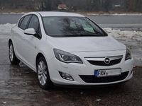 Gebraucht Opel Astra Cosmo 140 PS (102 kW) 2010 Weiß Limousine