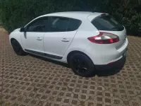 Gebraucht Renault Mégane III 106 PS (77 kW) 2011 Weiß Limousine