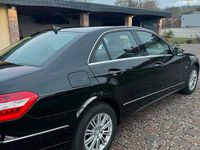 Gebraucht Mercedes E200 Elegance 184 PS (135 kW) 2010 Schwarz Limousine