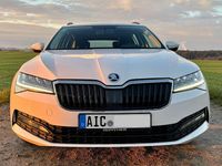 Gebraucht Skoda Superb Active 150 PS (110 kW) 2019 Weiß Kombi