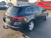 Second-hand Opel Astra Sport 140 CP (102 kW) 2013 Negru Break