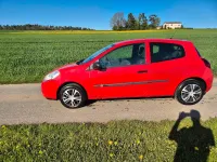 Gebraucht Renault Clio 75 PS (55 kW) 2012 Rot Kleinwagen