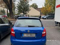 Gebraucht Skoda Fabia 60 PS (44 kW) 2009 Blau Kleinwagen