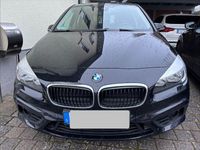 Gebraucht BMW 216 Active Tourer Advantage 102 PS (75 kW) 2016 Schwarz Van / Kleinbus