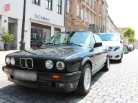 Gebraucht BMW 318 Cabriolet 113 PS (83 kW) 1992 Schwarz Cabrio
