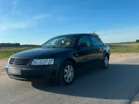 Gebraucht VW Passat 115 PS (84 kW) 1999 Schwarz Limousine