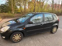 Usata Ford Fiesta 80 CV (58 kW) 2002 Nero Utilitaria