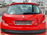 Gebraucht Peugeot 207 73 PS (53 kW) 2011 Rot Kleinwagen
