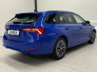 Gebraucht Skoda Octavia Clever 150 PS (110 kW) 2022 Blau Kombi