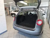 Gebraucht VW Passat 116 PS (85 kW) 2006 Silbermet. Kombi