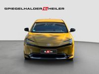 Gebraucht Toyota Prius Executive 151 PS (111 kW) 2024 Gelb Kleinwagen