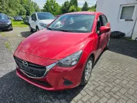 Gebraucht Mazda 2 90 PS (66 kW) 2015 Rot Limousine