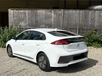 Gebraucht Hyundai Ioniq Trend 105 PS (77 kW) 2022 Weiß Kleinwagen