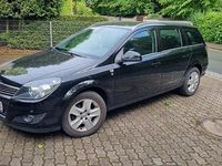 Gebraucht Opel Astra 90 PS (66 kW) 2010 Schwarz Kombi