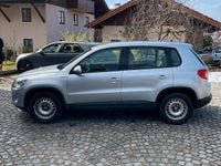 Gebraucht VW Tiguan 140 PS (102 kW) 2009 Silber SUV