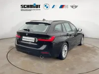 Gebraucht BMW 320 Advantage 190 PS (139 kW) 2020 Schwarz uni Kombi