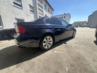 Usado BMW 320 150 HP (110 kW) 2006 Azul Sedan