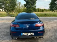 Gebraucht Mercedes E220 194 PS (142 kW) 2021 Blau Coupé