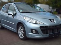 gebraucht Peugeot 207 Platinum 1.6HDi 80kW PANO SCHIEBEDACH 8-Fach