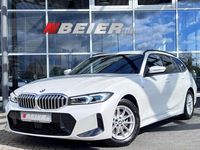 Gebraucht BMW 320 M Sport 184 PS (135 kW) 2023 Mineralweiss metallic Kombi