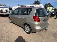 Gebraucht Toyota Corolla Verso 110 PS (80 kW) 2004 Gold Van / Kleinbus