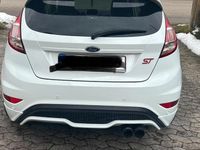 Gebraucht Ford Fiesta ST 182 PS (133 kW) 2017 Weiß Limousine