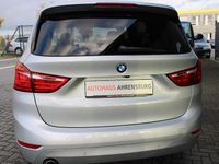 Gebraucht BMW 218 Gran Tourer Advantage 150 PS (110 kW) 2015 Silber Van / Kleinbus
